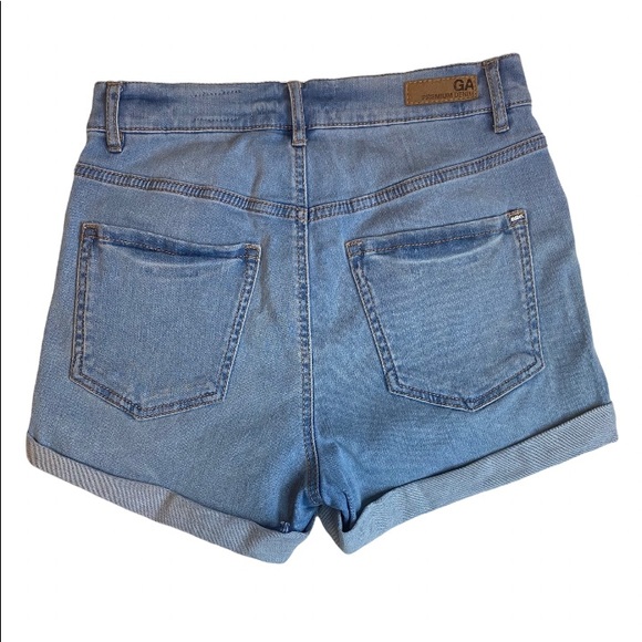 GARAGE Super Soft Retro High Waist Jean Short - Size: 03 - Picture 2 of 9